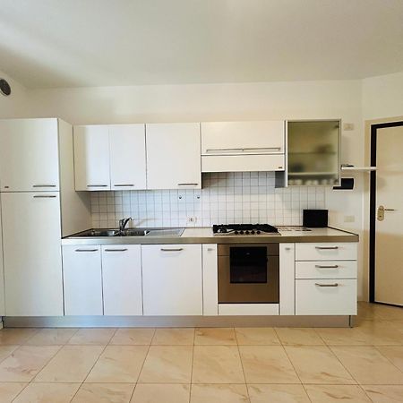 Damiano Chiesa Flexrent - Abissinia Apartment Ричоне Екстериор снимка